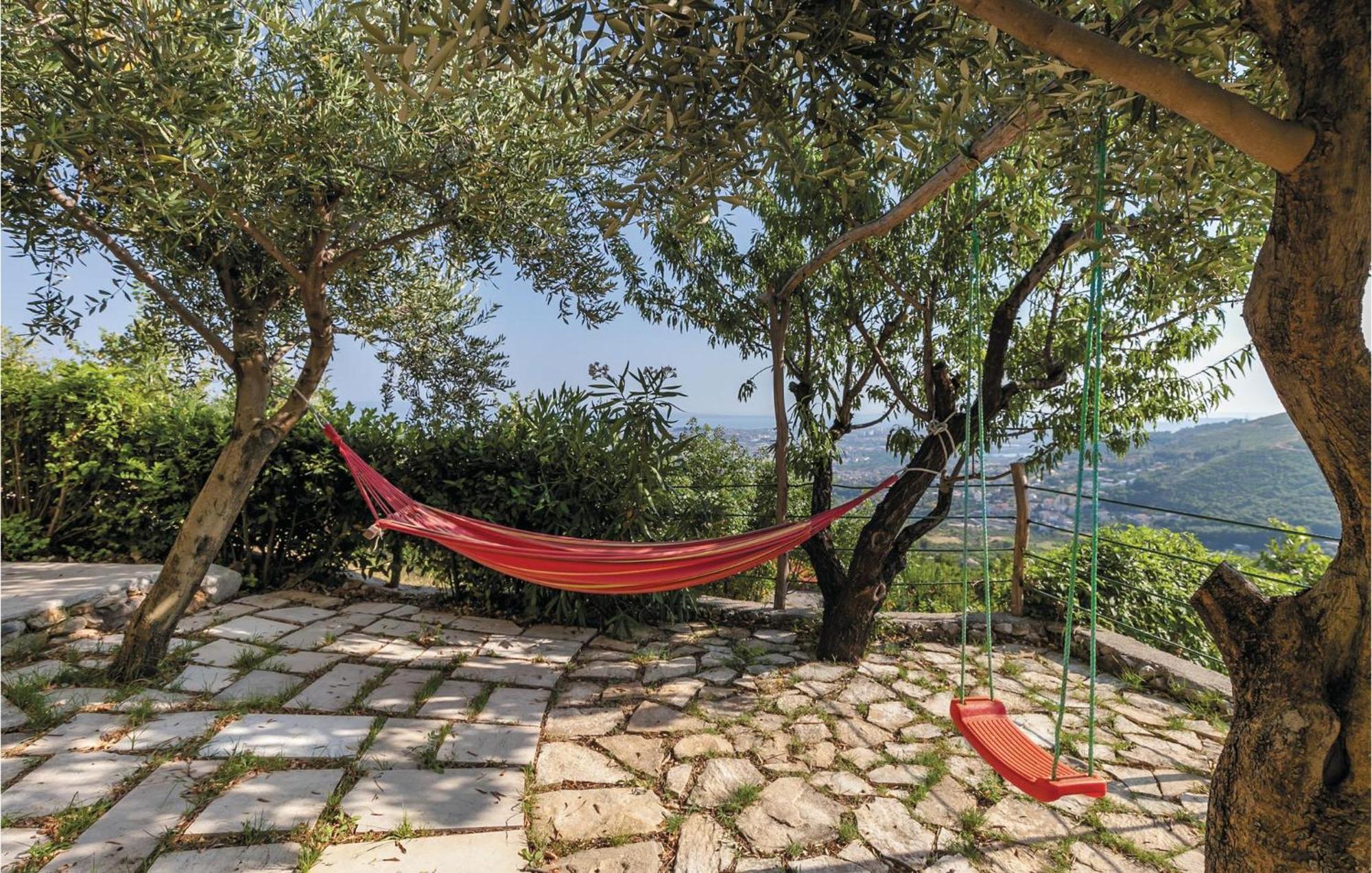 Gorgeous Home In Klis With Wifi Bobani Exterior foto